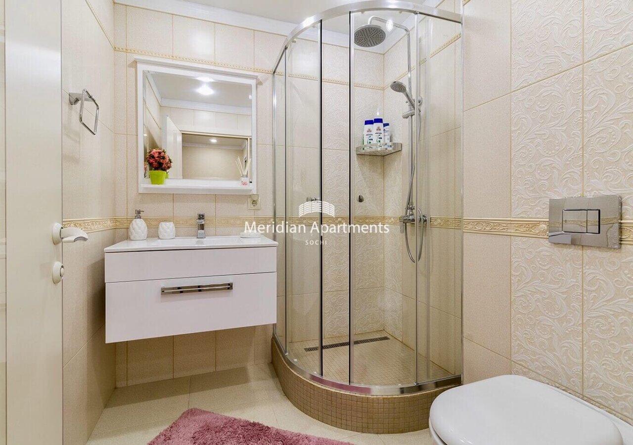 Двухуровневый апартамент 77 м²